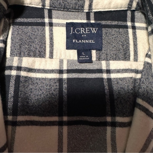J. Crew (EUC) Men’s 100% Cotton Flannel Button Up Shirt, Size Large - Picture 6 of 10